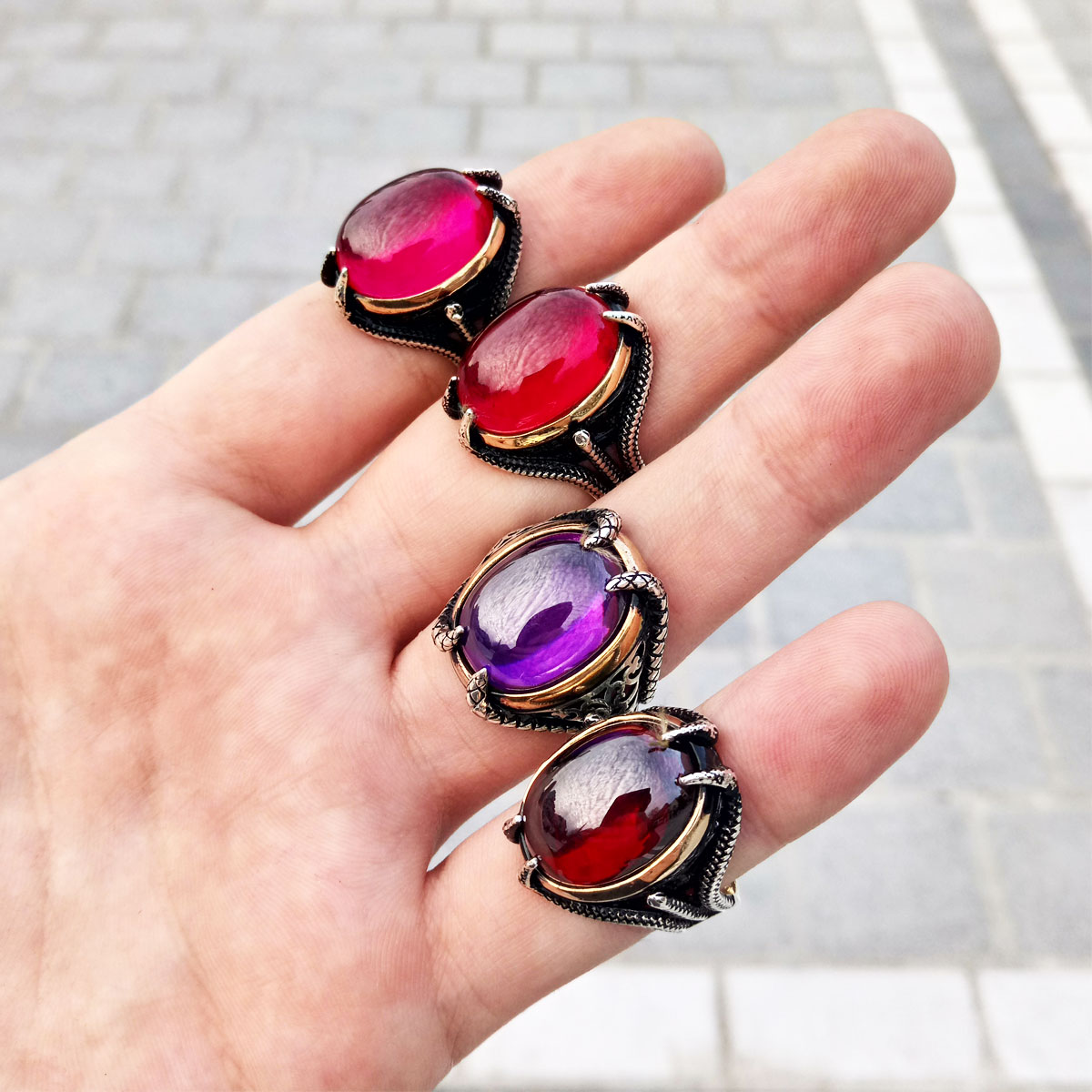 Kırmızı Taşlı Kartal Pençesi Gümüş Yüzük 3 Kırmızı Taşlı Kartal Pençesi Gümüş Yüzük - Görsel 3