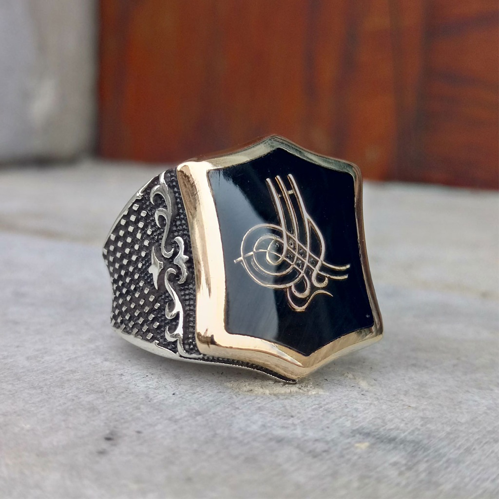 Gümüş Siyah Mineli Osmanlı Tuğralı Erkek Yüzük 925 Ayar 3 Gümüş Siyah Mineli Osmanlı Tuğralı Erkek Yüzük 925 Ayar - Görsel 3