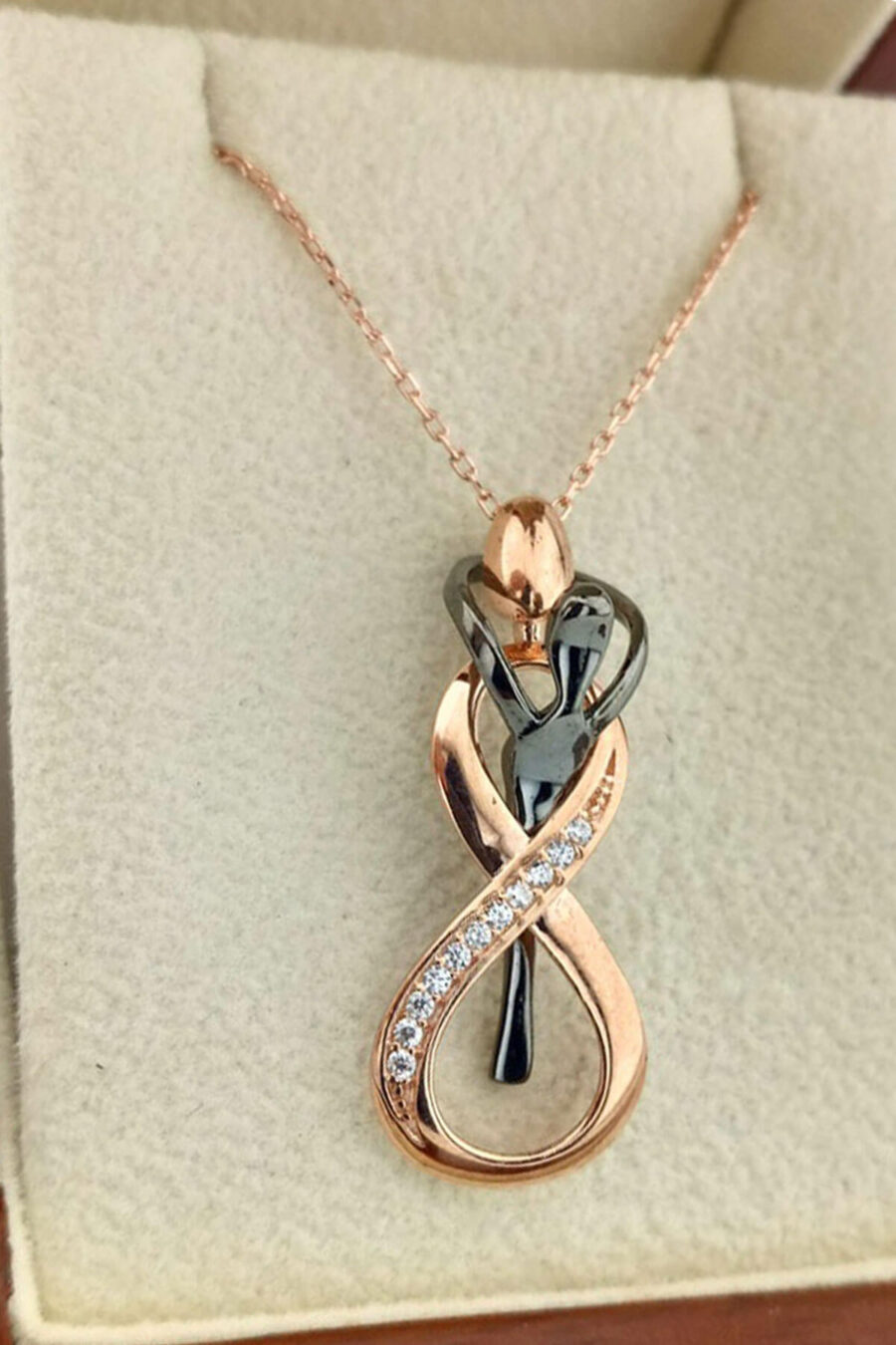 Bayram Hediyesi Sonsuz Aşk Gümüş Kadın Kolye